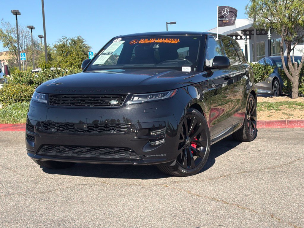 Used 2025 Land Rover Range Rover Sport Dynamic SE AWD/4WD image 2
