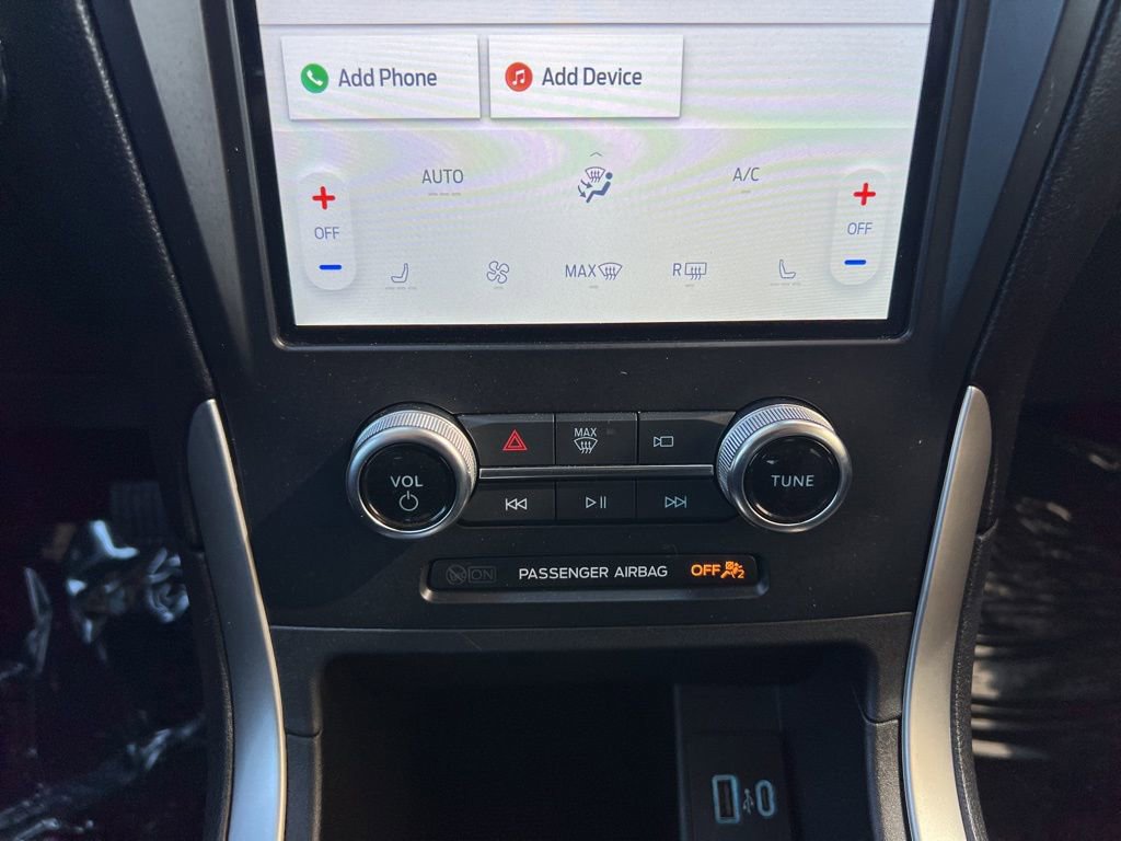 Used 2024 Ford Edge SEL image 37