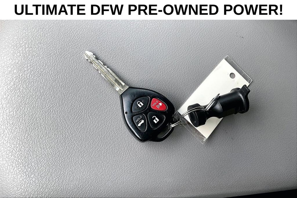 Used 2010 Toyota Camry LE FWD image 12