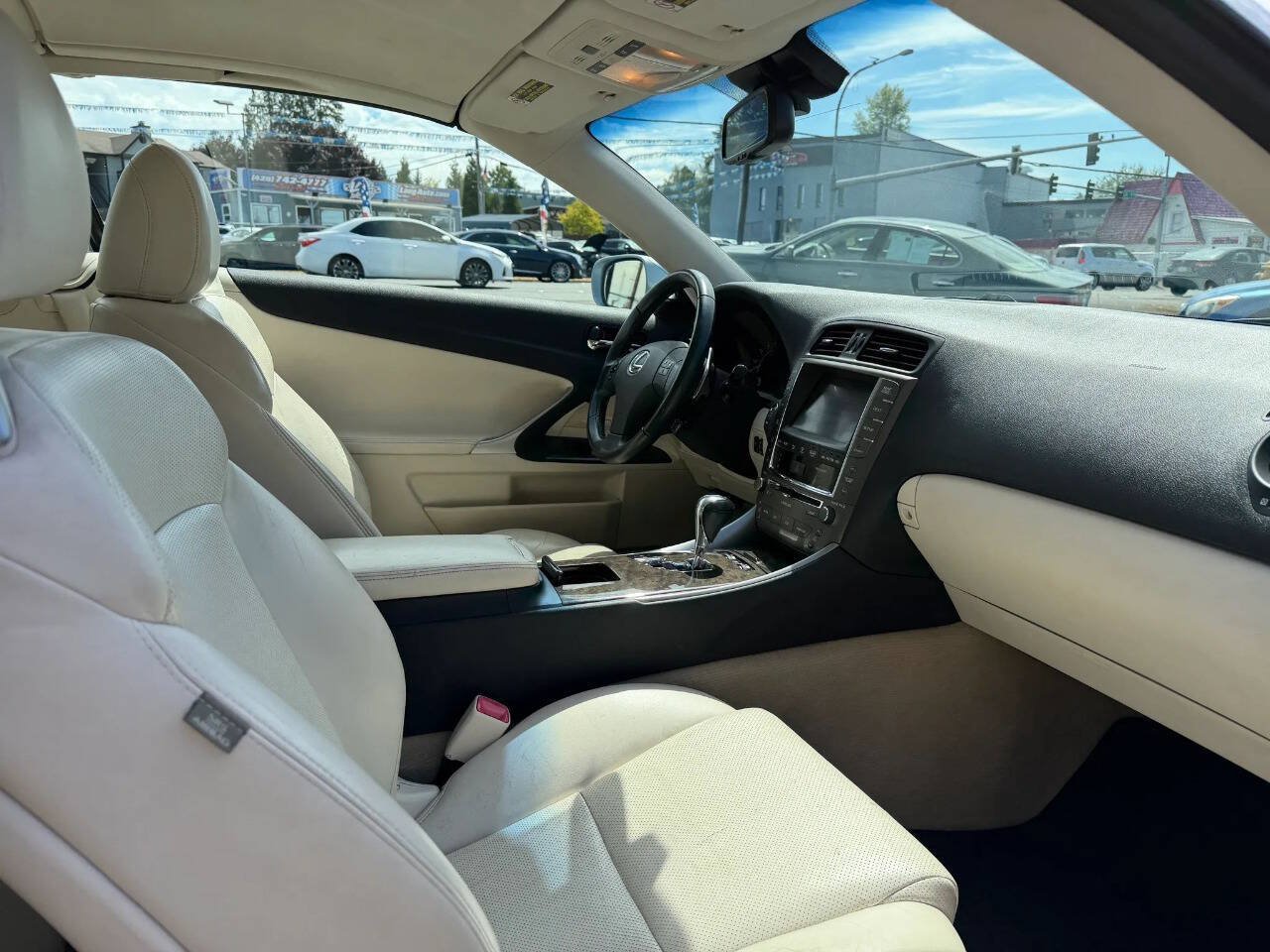 Used 2010 Lexus IS 350C RWD image 18