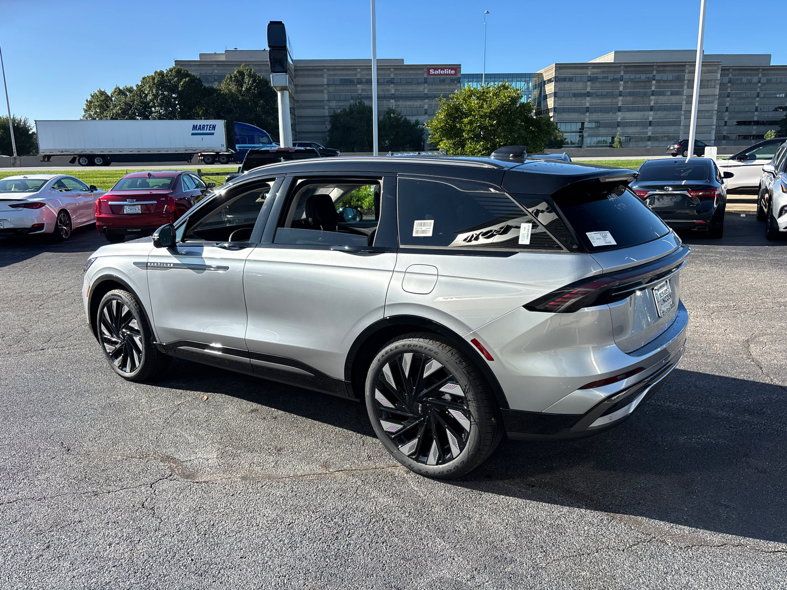 New 2026 Lincoln Nautilus Reserve AWD/4WD image 5