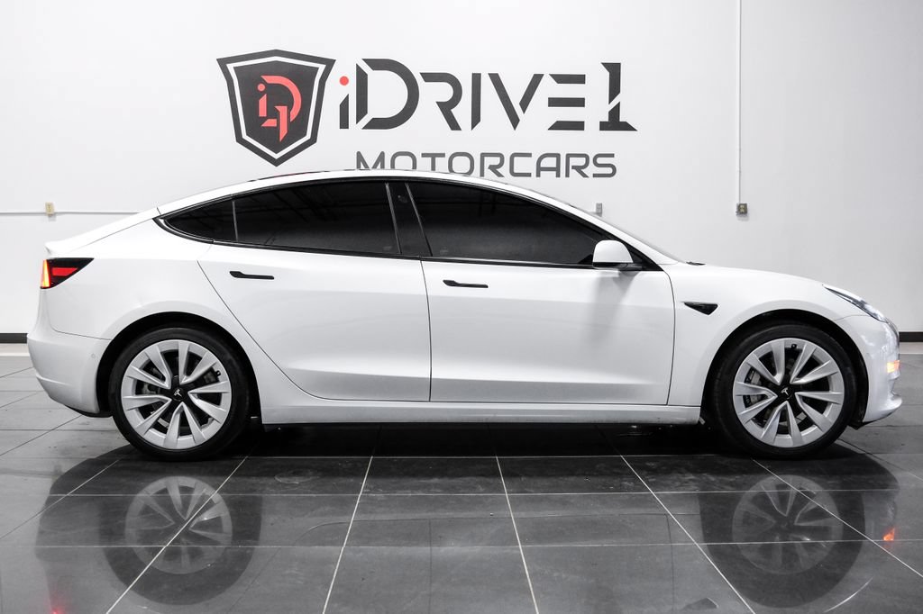 Used 2022 Tesla Model 3 Long Range AWD/4WD image 7