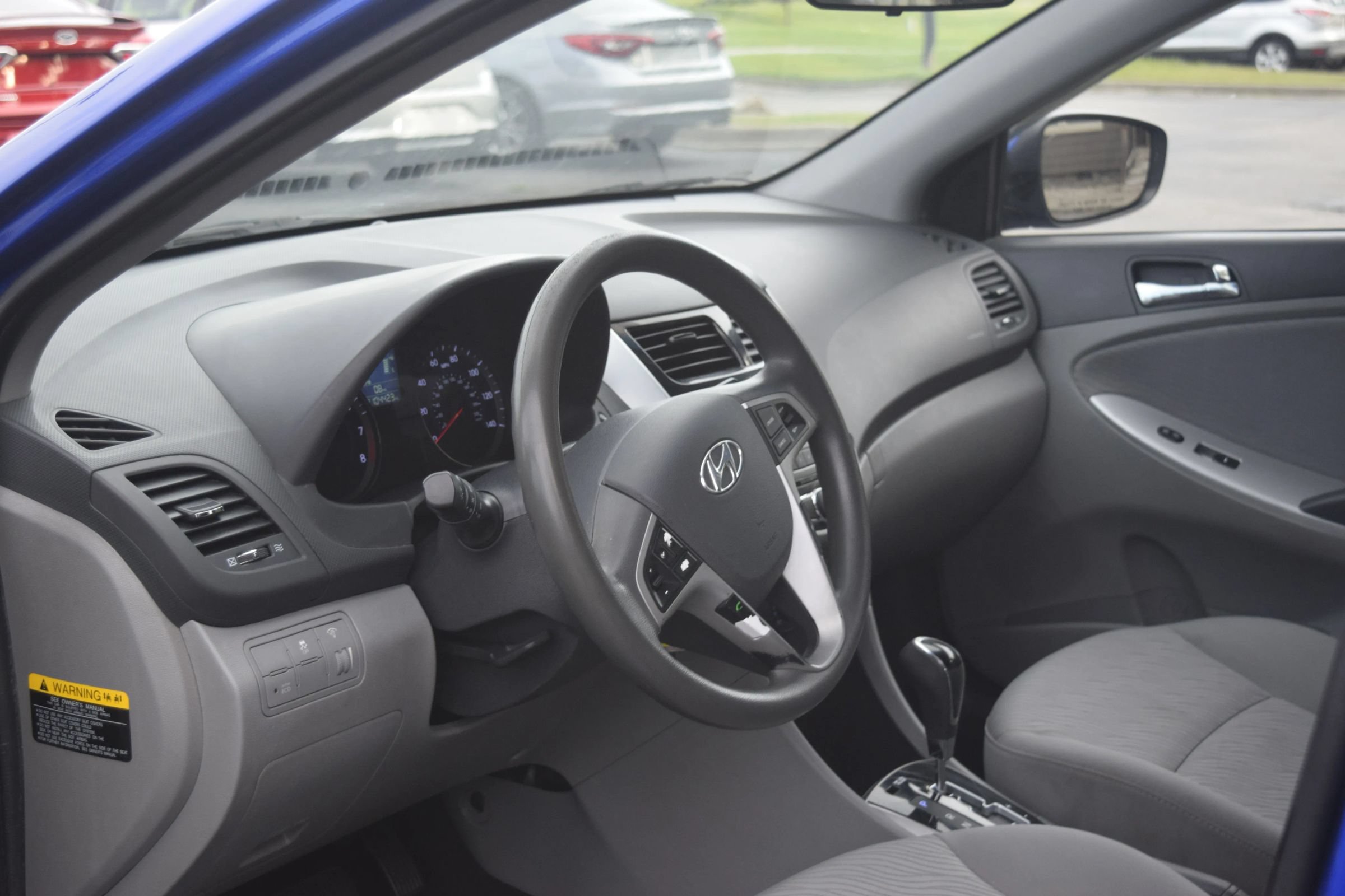 Used 2014 Hyundai Accent GLS w/ Option Group 2 FWD image 5