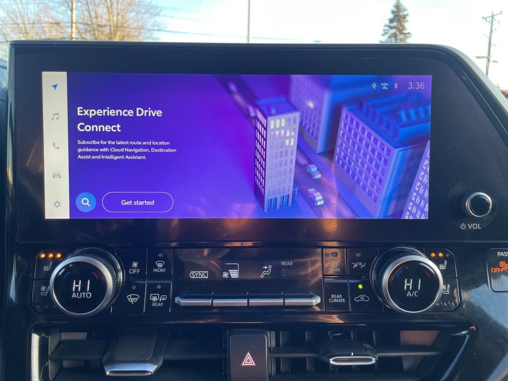 Used 2023 Toyota Highlander Limited image 19