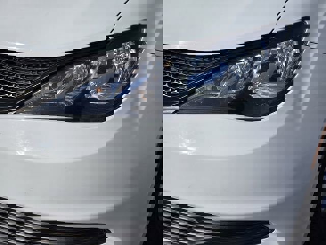 Used 2018 Chrysler Pacifica L image 10