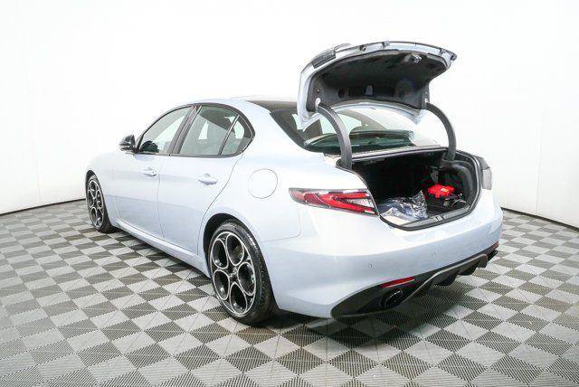 New 2026 Alfa Romeo Giulia w/ Driving Assist Package RWD image 28