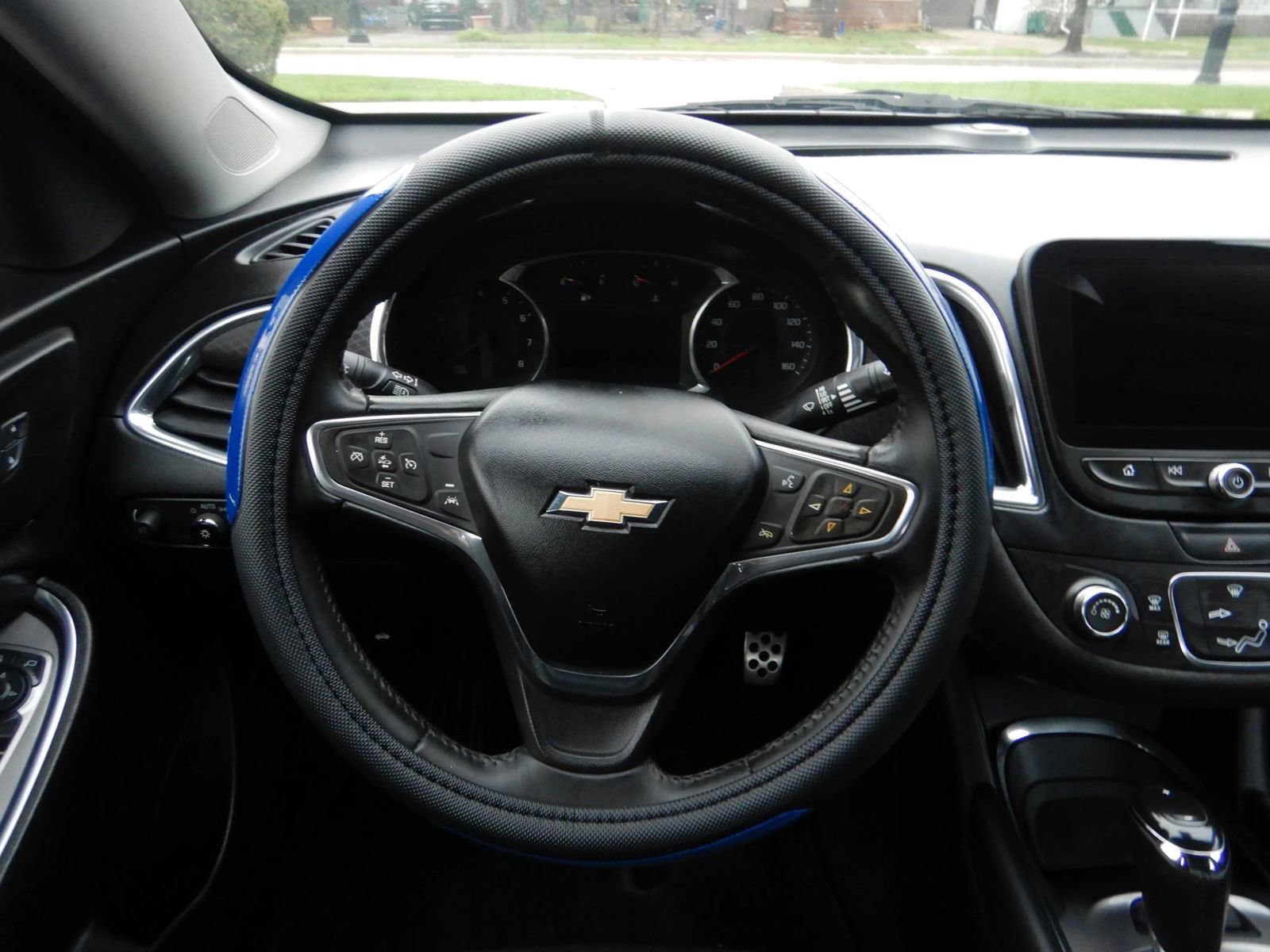 Used 2016 Chevrolet Malibu LT image 12