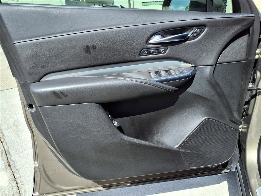 Used 2020 Cadillac XT4 Premium Luxury FWD image 18