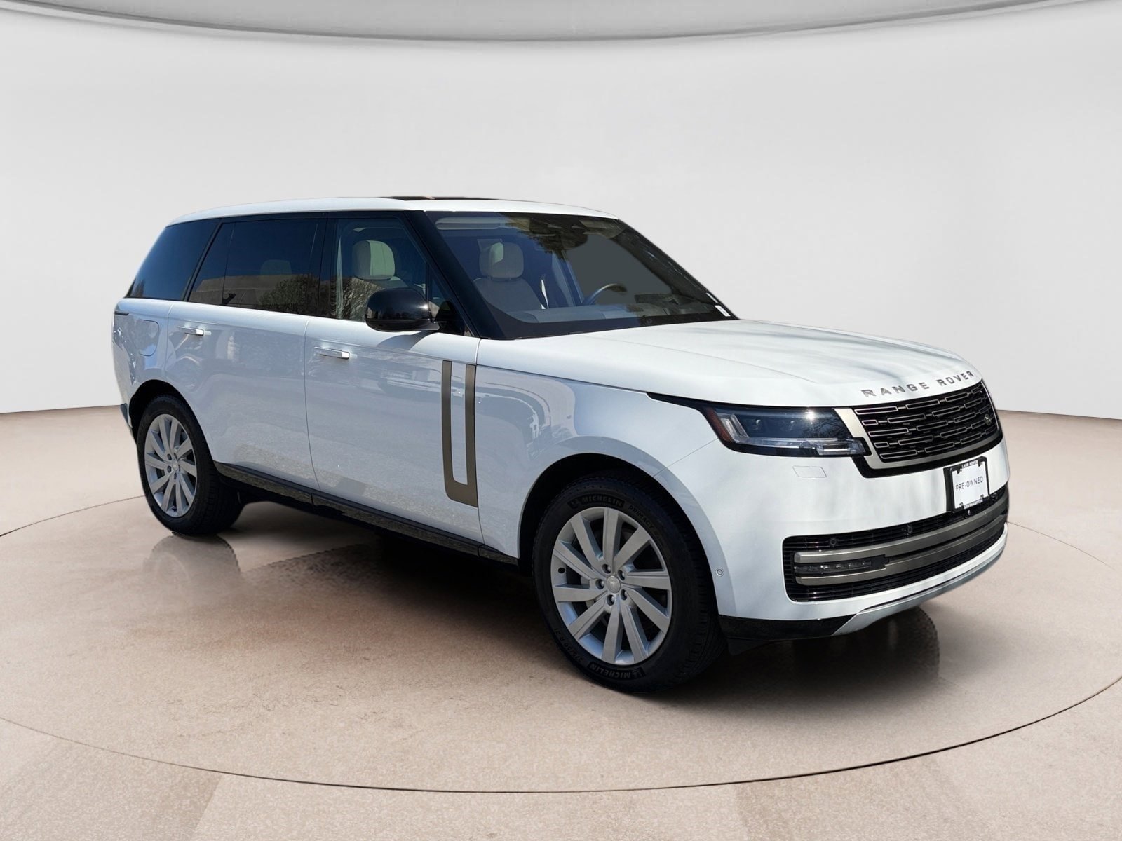 Certified 2023 Land Rover Range Rover Long Wheelbase SE AWD/4WD image 7