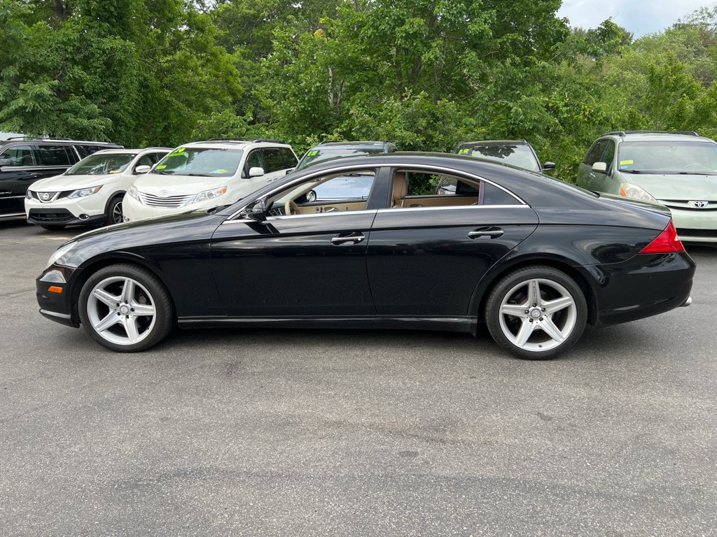 Used 2011 Mercedes-Benz CLS 550 image 2