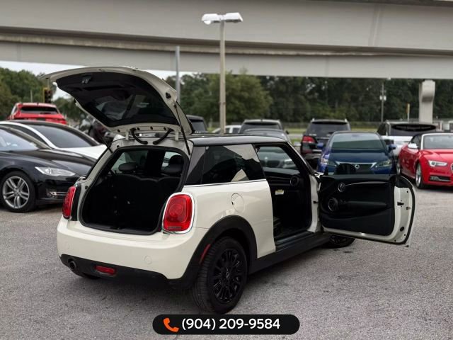 Used 2017 MINI Cooper 2-Door Hardtop image 29