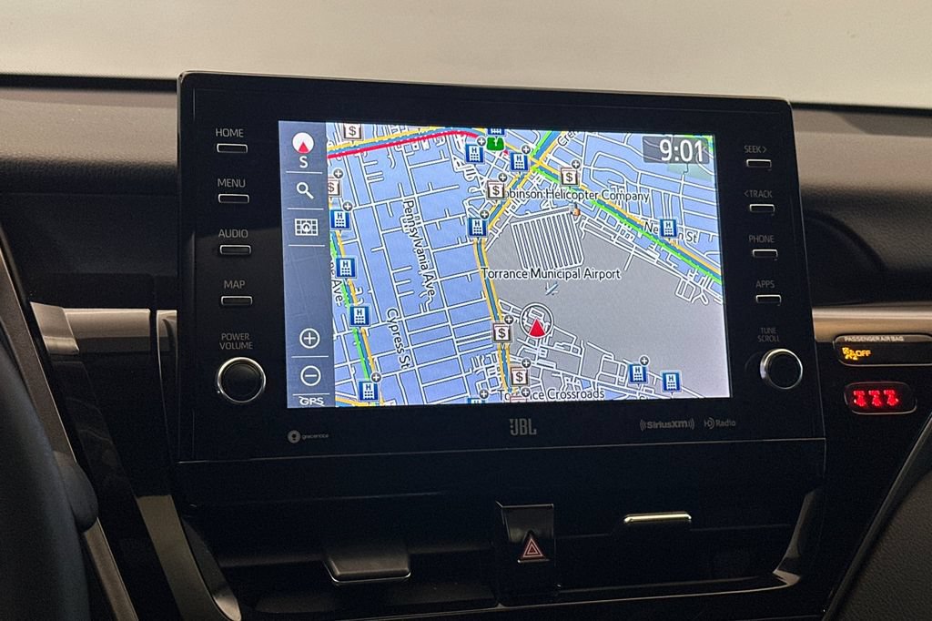 Used 2021 Toyota Camry XLE w/ Navigation Package FWD image 18