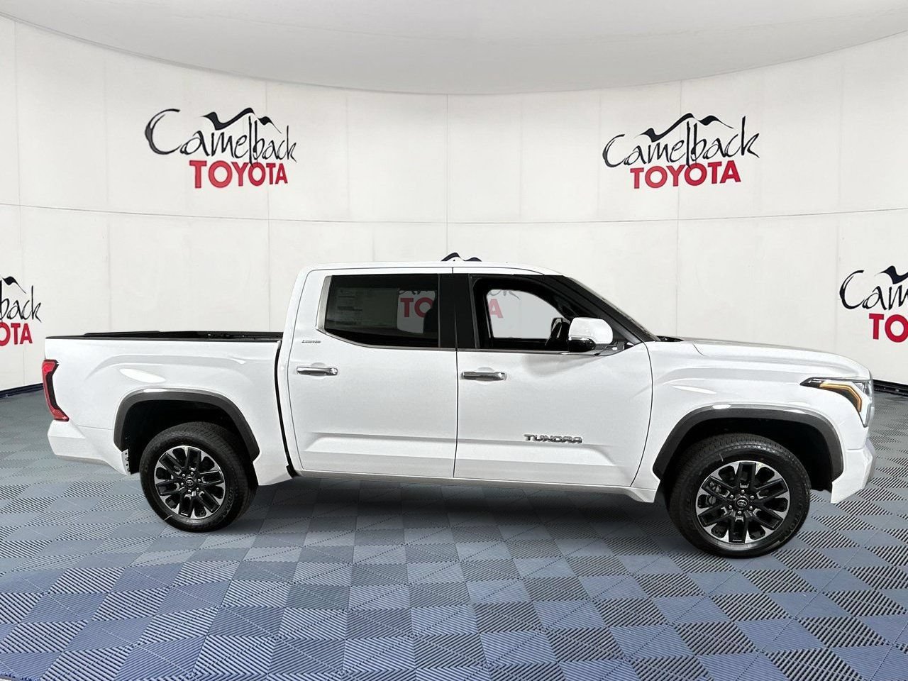 New 2026 Toyota Tundra Limited AWD/4WD image 8