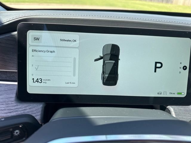 Used 2025 Rivian R1S Adventure AWD/4WD image 13