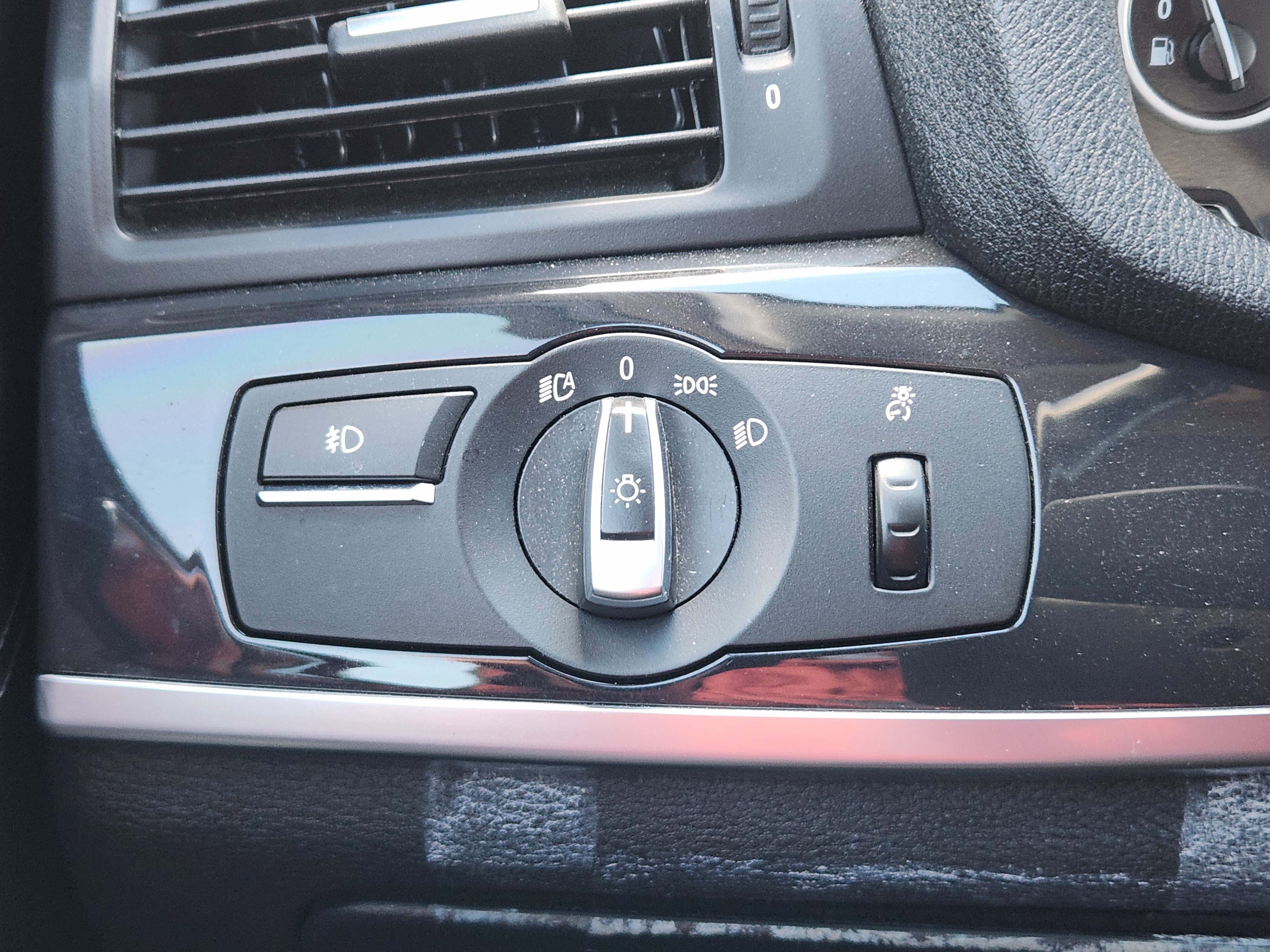 Used 2012 BMW X3 xDrive28i image 25