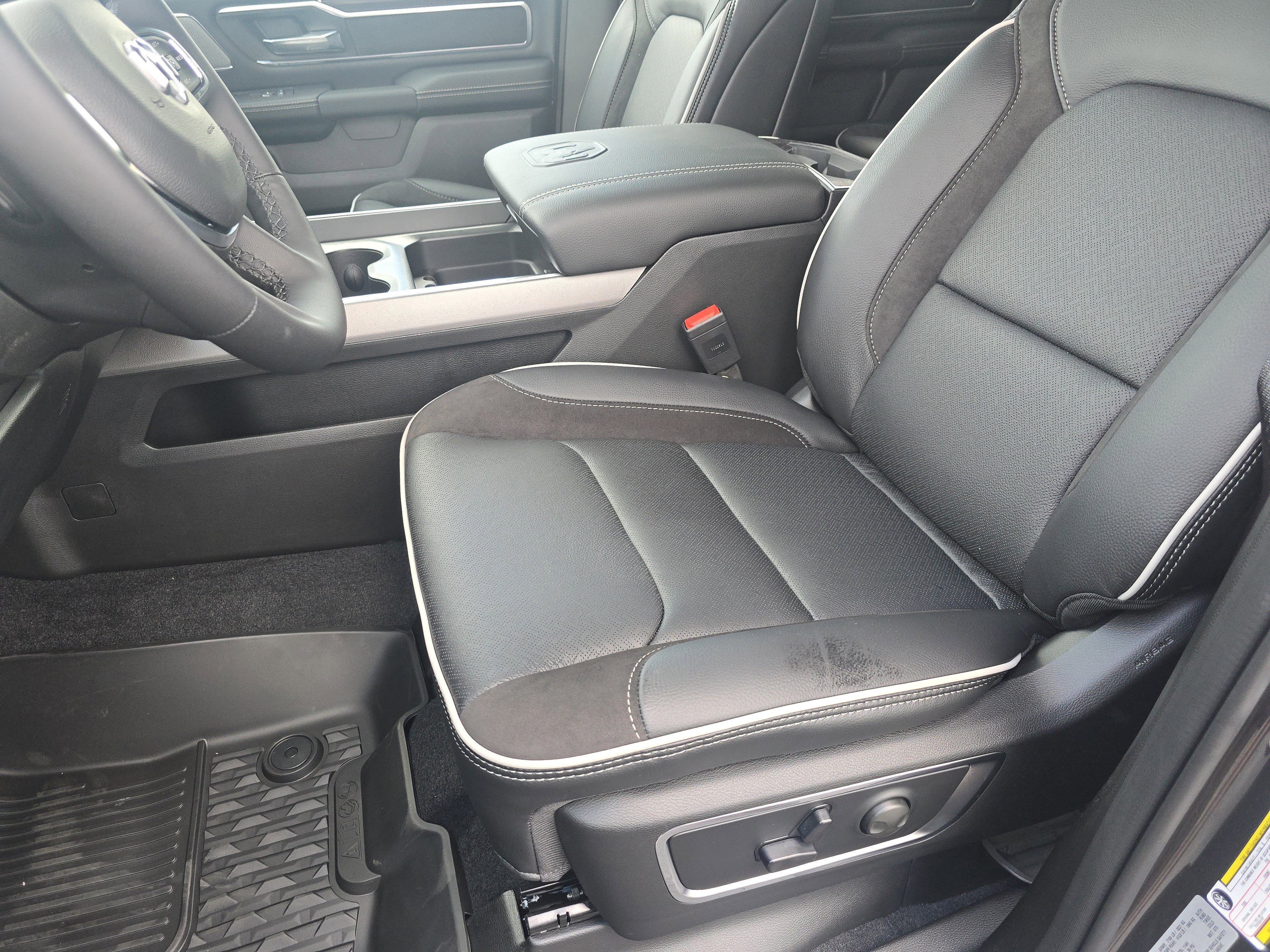 New 2026 RAM 1500 Laramie w/ Night Edition image 26