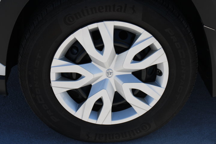 Certified 2024 Toyota Corolla Cross L FWD image 9