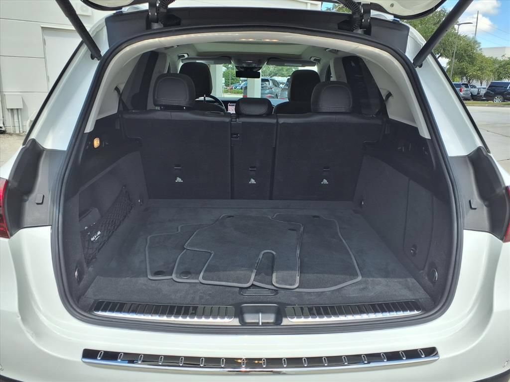 Used 2025 Mercedes-Benz GLE 350 4MATIC w/ Winter Package image 16