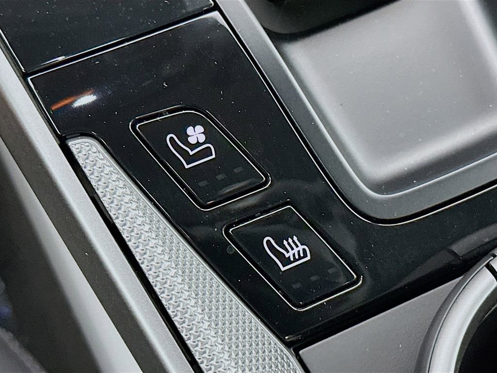 New 2025 Porsche 911 Carrera image 22