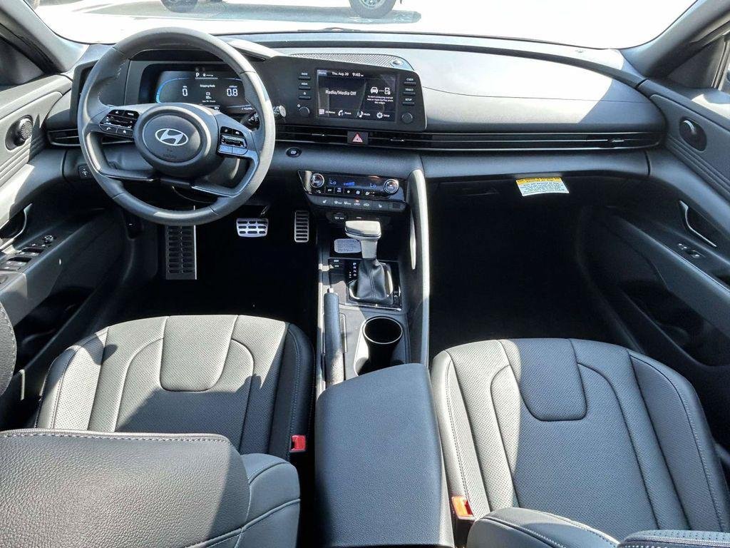 New 2026 Hyundai Elantra SEL Sport FWD image 36