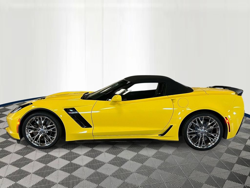 Used 2017 Chevrolet Corvette Z06 RWD image 2