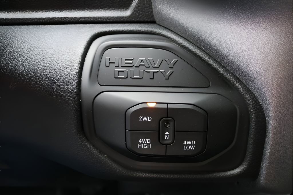 New 2026 RAM 2500 Tradesman w/ Chrome Appearance Group AWD/4WD image 24