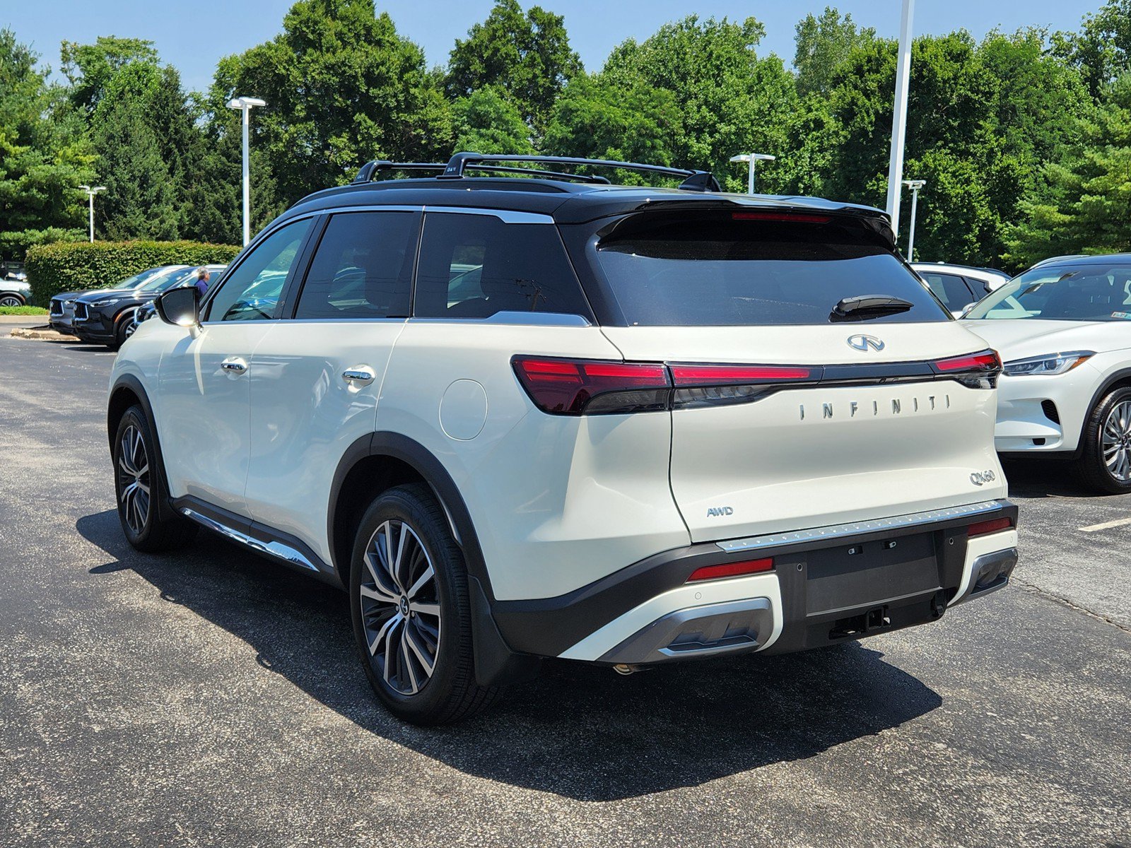 Certified 2025 INFINITI QX60 Autograph w/ Cargo Package AWD/4WD image 3