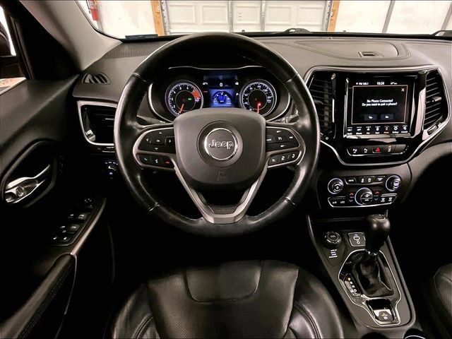 Used 2019 Jeep Cherokee Limited w/ Technology Group AWD/4WD image 6