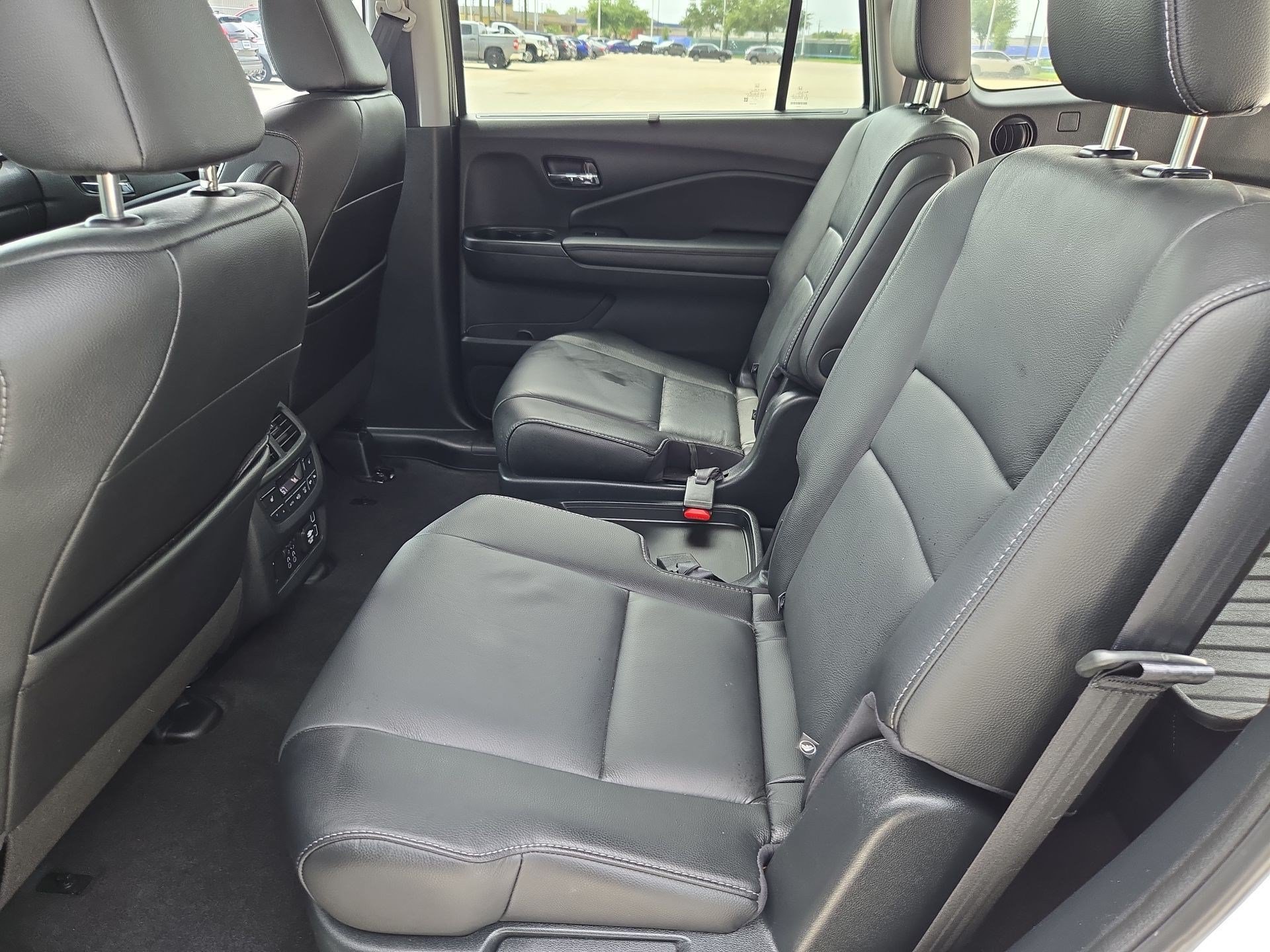 Used 2021 Honda Pilot Touring image 28
