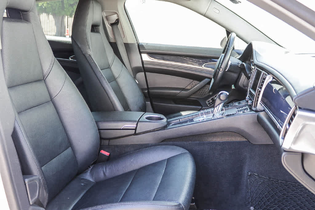 Used 2012 Porsche Panamera RWD image 17