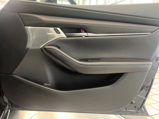 Used 2021 MAZDA MAZDA3 s FWD image 17