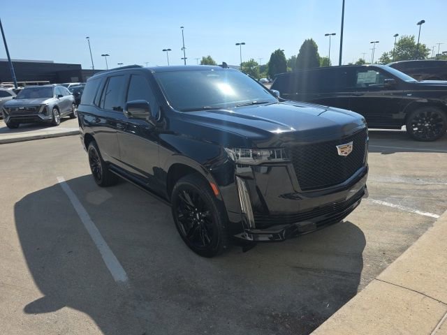 Used 2023 Cadillac Escalade Sport Platinum AWD/4WD image 3