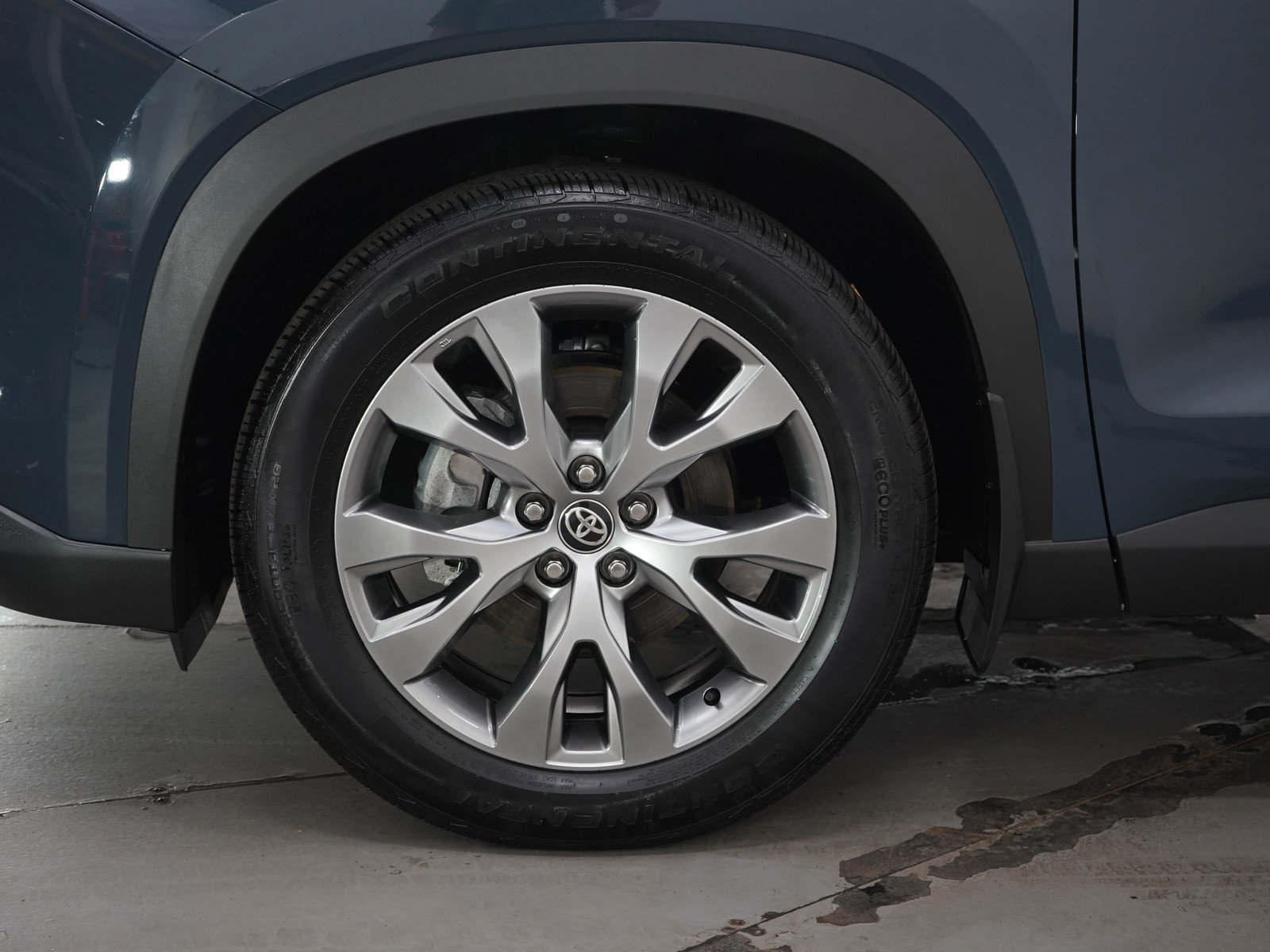 Used 2025 Toyota Grand Highlander AWD Hybrid image 32