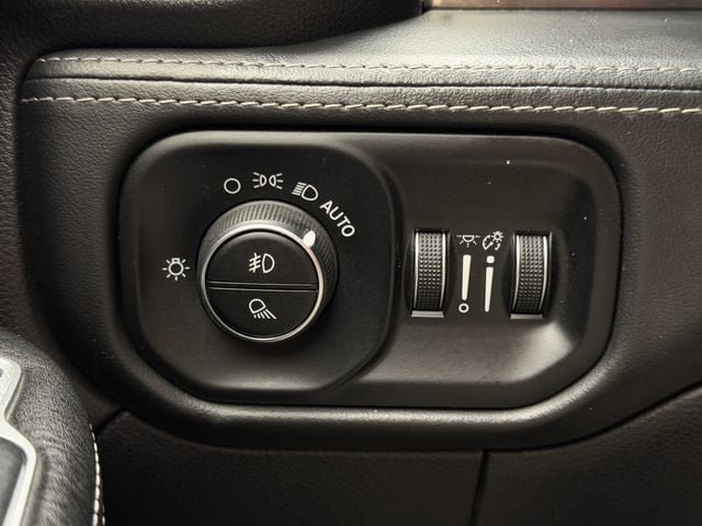 Used 2020 RAM 2500 Limited AWD/4WD image 24