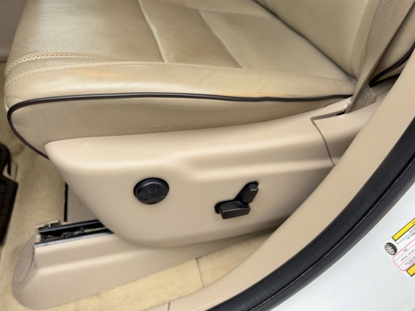 Used 2021 Jeep Grand Cherokee Overland w/ Trailer Tow Group IV image 14