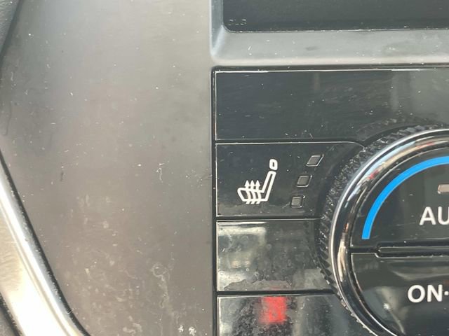 Used 2023 Nissan Rogue SV w/ SV Premium B Package FWD image 26