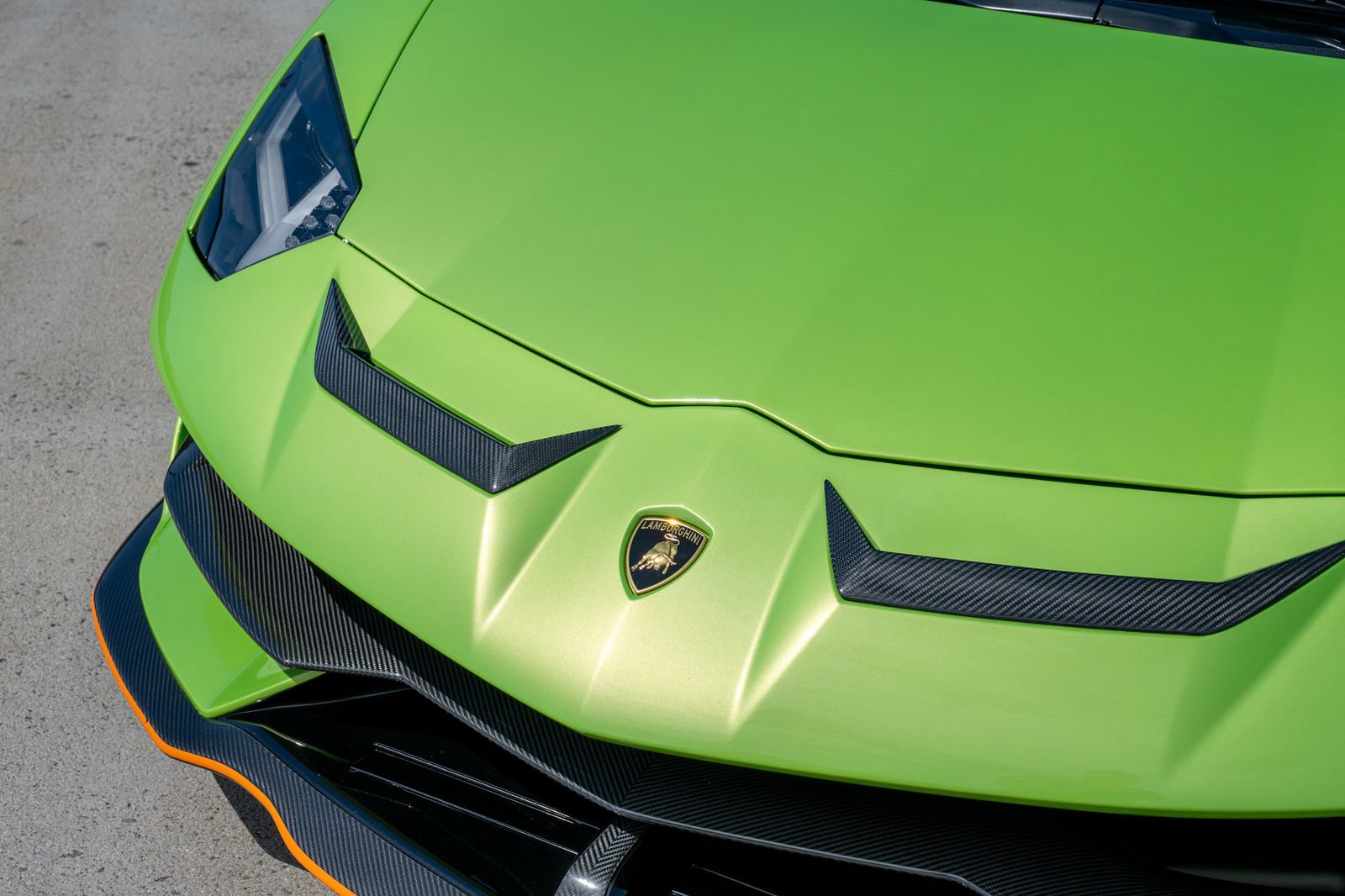 Used 2021 Lamborghini Aventador SVJ AWD/4WD image 21