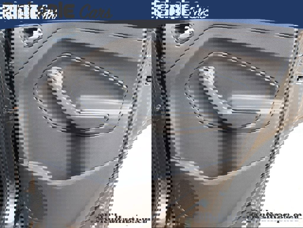 Used 2019 Ford Escape SE image 12