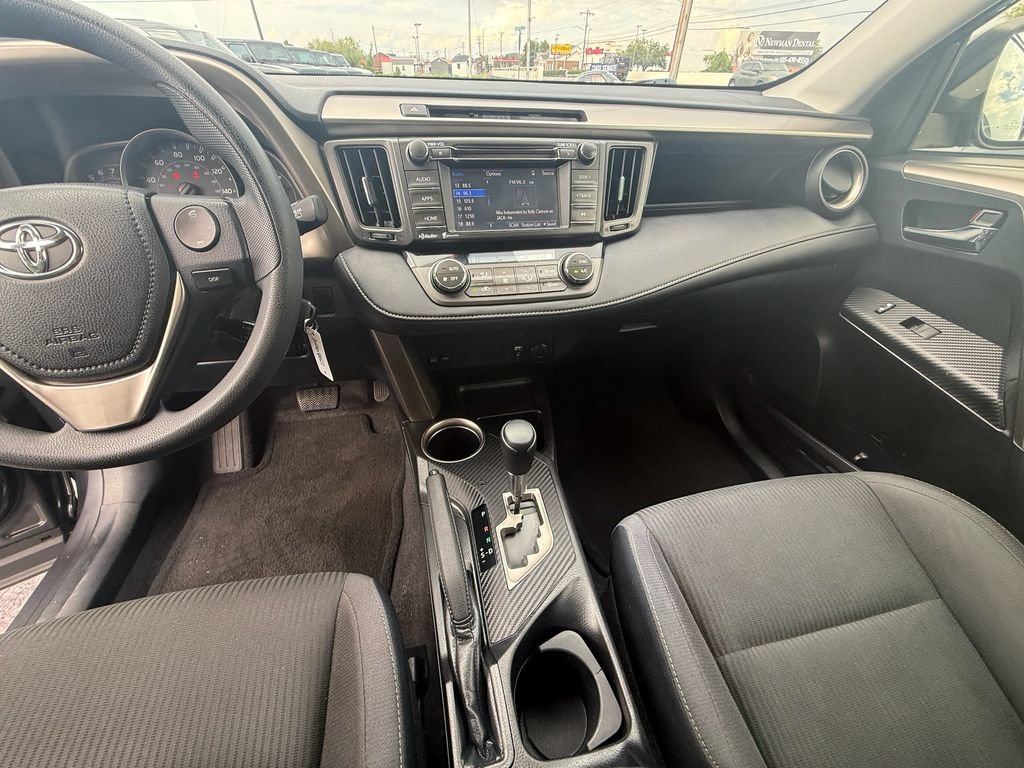 Used 2015 Toyota RAV4 XLE AWD/4WD image 15