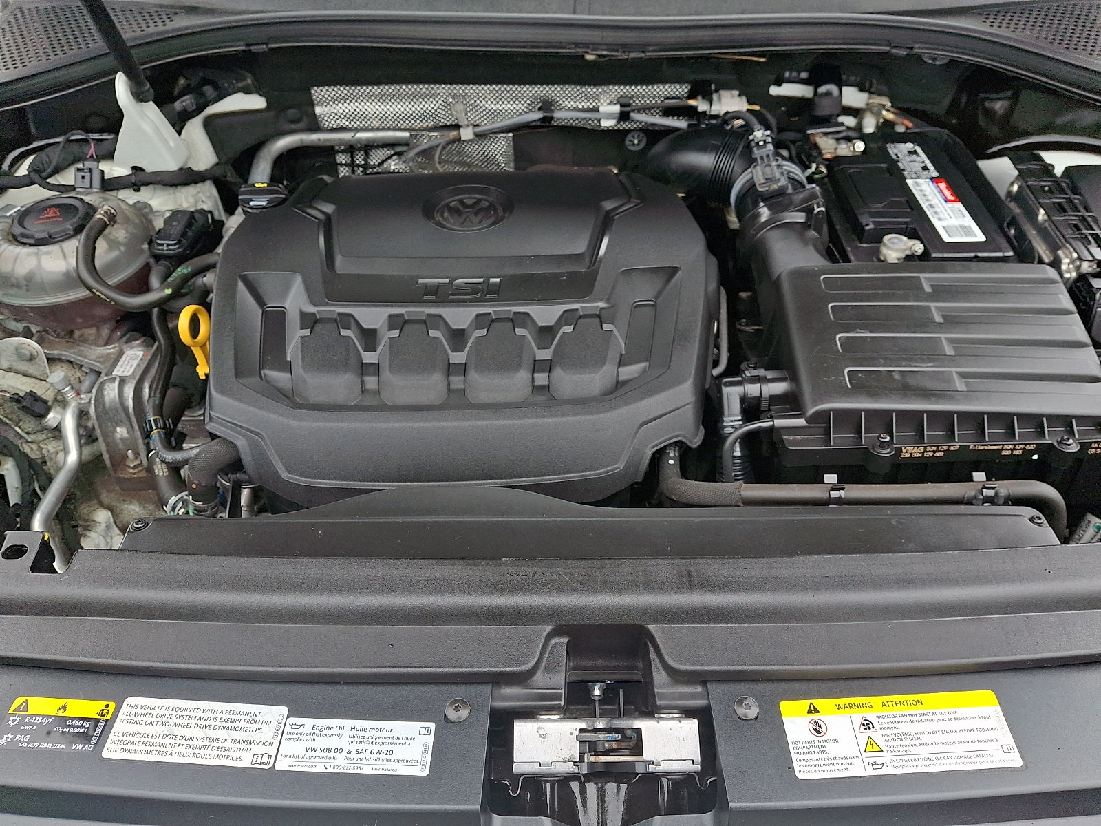 Used 2020 Volkswagen Tiguan SE R-Line AWD/4WD image 30