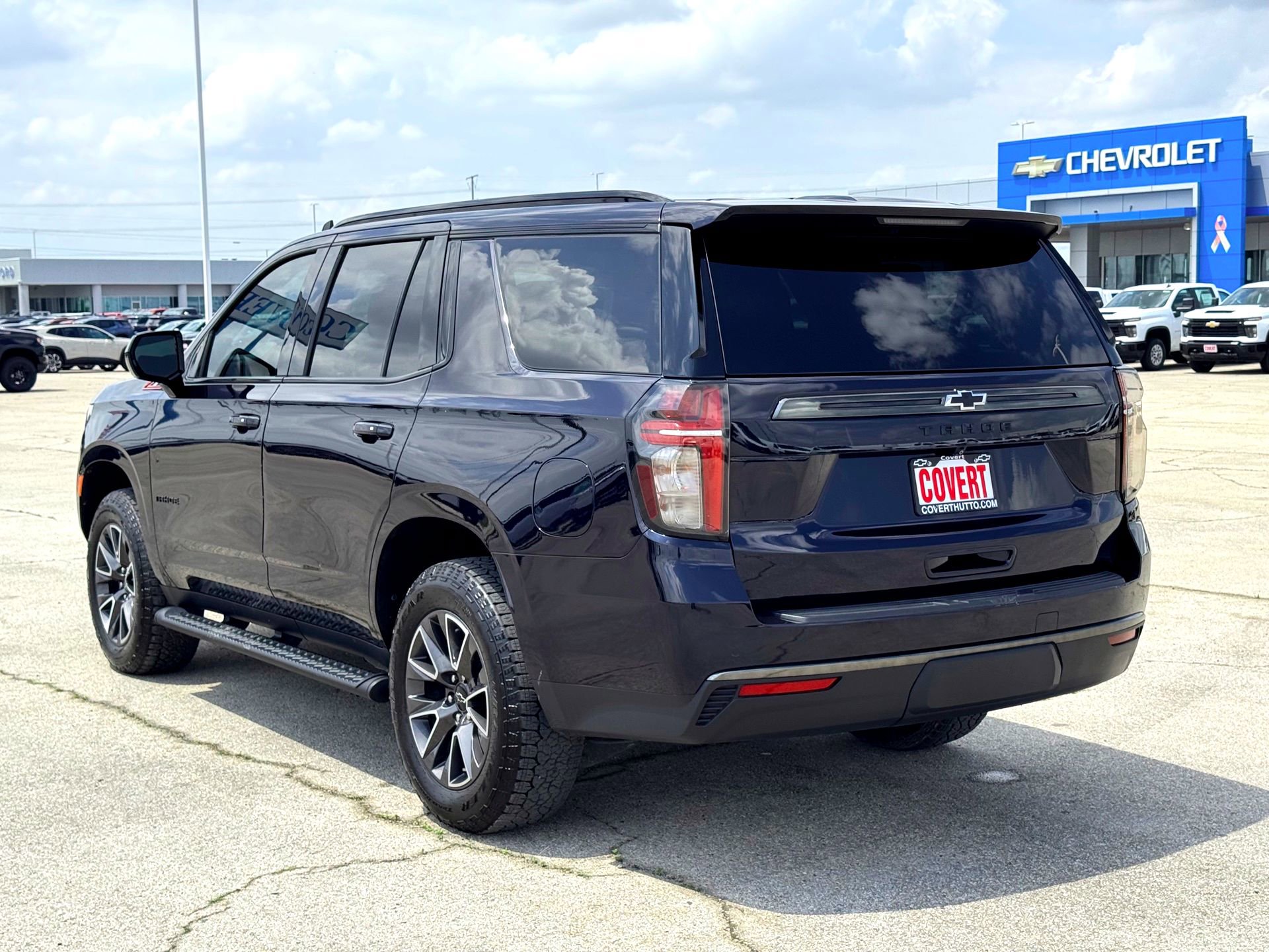 Used 2021 Chevrolet Tahoe Z71 w/ Rear Media and Nav Package image 9