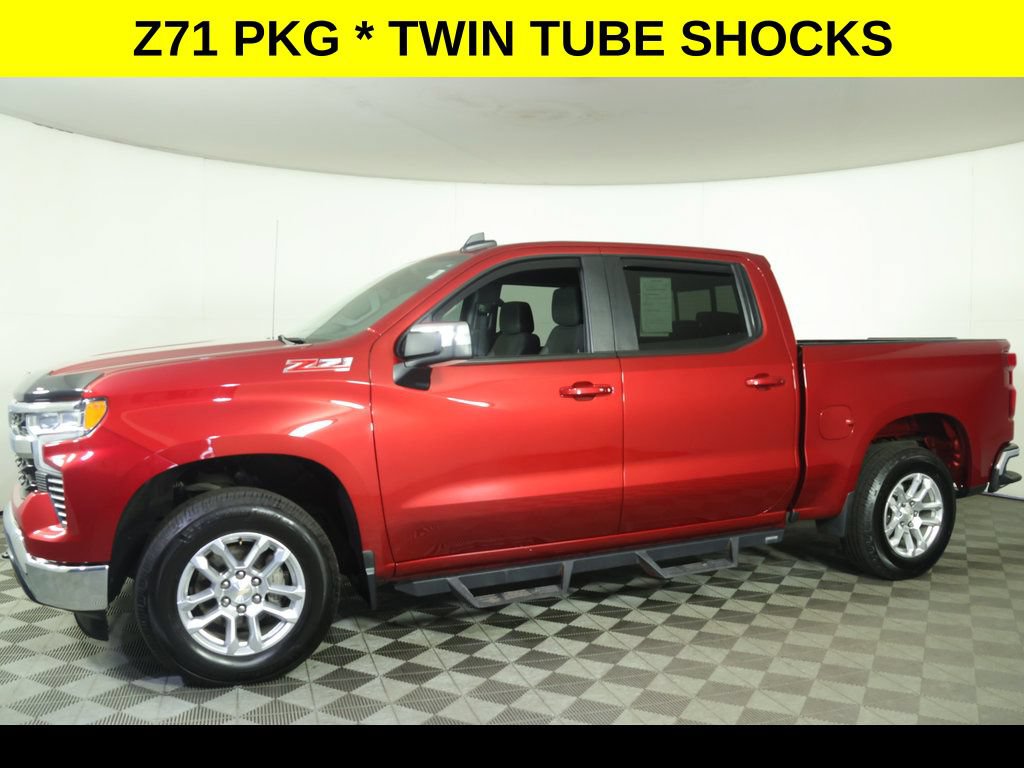 Used 2024 Chevrolet Silverado 1500 LT w/ Z71 Off-Road Package AWD/4WD image 8