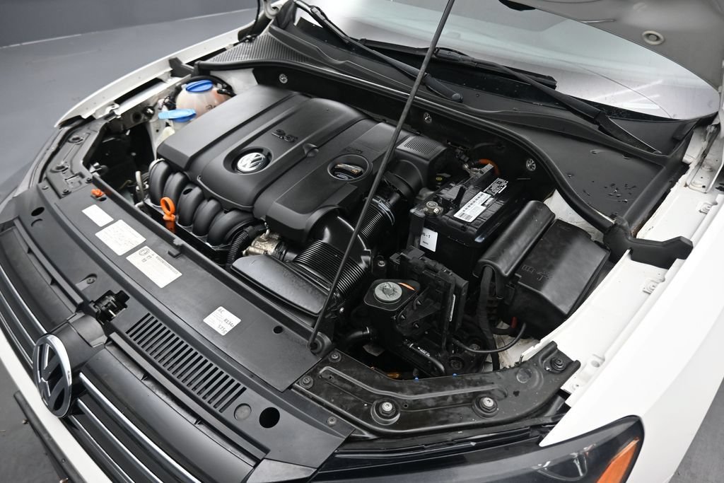 Used 2012 Volkswagen Passat 2.5 S FWD image 43