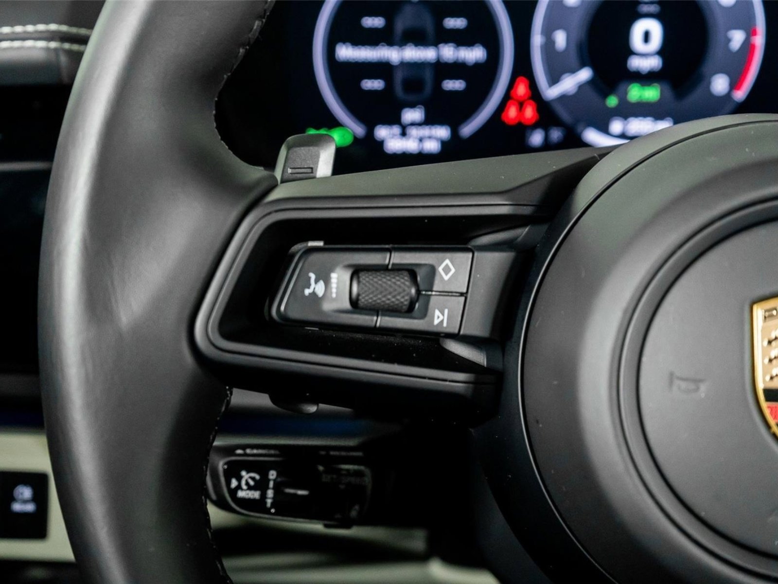 Used 2025 Porsche Panamera 4 w/ Premium Package image 45