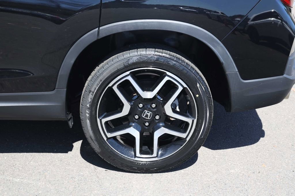 Used 2023 Honda Passport Elite image 13