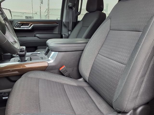 Used 2023 Chevrolet Silverado 1500 LT Trail Boss w/ Protection Package image 3