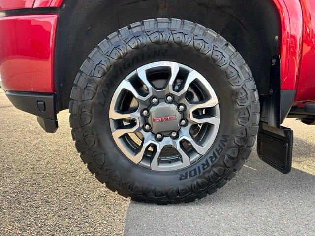 Used 2022 GMC Sierra 3500 AT4 w/ AT4 Preferred Package AWD/4WD image 14