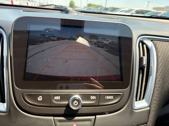 Used 2016 Chevrolet Malibu LT FWD image 35