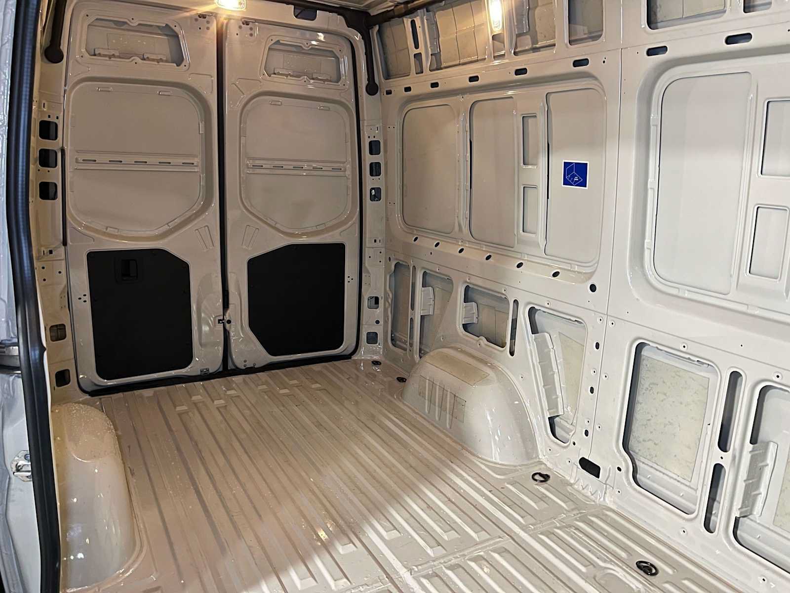 Used 2026 Mercedes-Benz Sprinter 2500 image 15