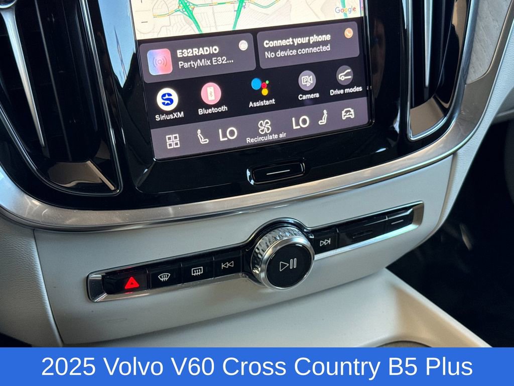 Certified 2025 Volvo V60 B5 Cross Country Plus image 20